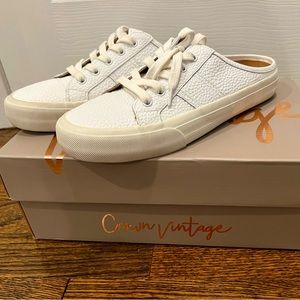 Women’s Crown Vintage brand new never worn Floraine Slip-On Sneakers 7.5